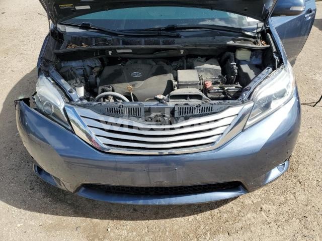 Photo 7 of 2017 TOYOTA SIENNA XLE (VIN 5TDDZ3DC9HS183579)