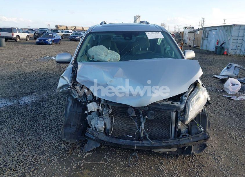 Photo 13 of 2020 Toyota Sienna XLE (VIN 5TDDZ3DC9LS232501)