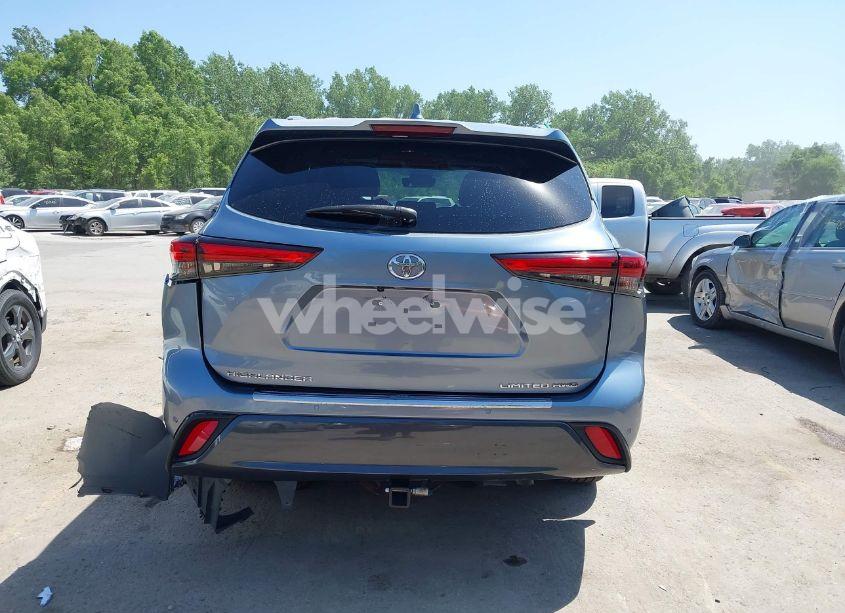 Photo 17 of 2022 Toyota Highlander LIMITED (VIN 5TDDZRBH0NS192331)