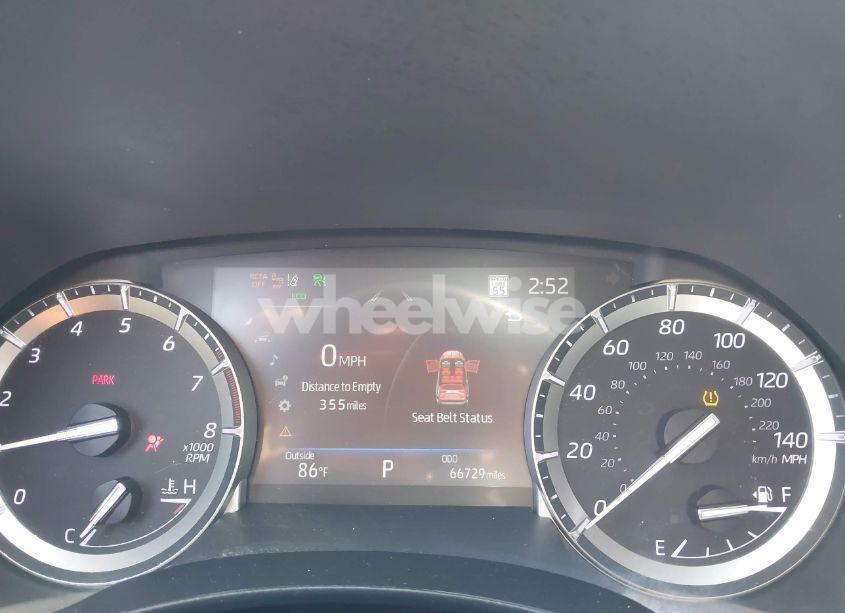 Photo 7 of 2022 Toyota Highlander LIMITED (VIN 5TDDZRBH0NS192331)