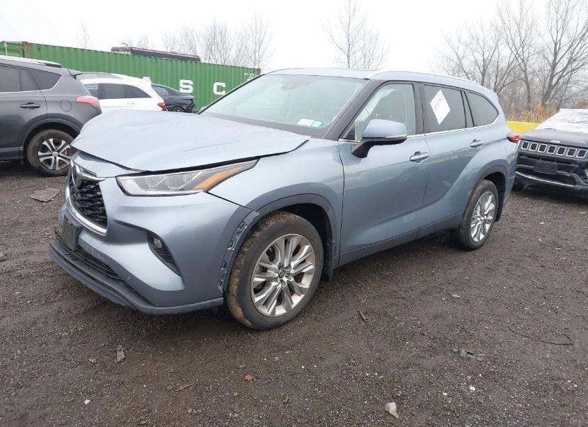 Photo 2 of 2020 Toyota Highlander LIMITED (VIN 5TDDZRBH1LS039972)