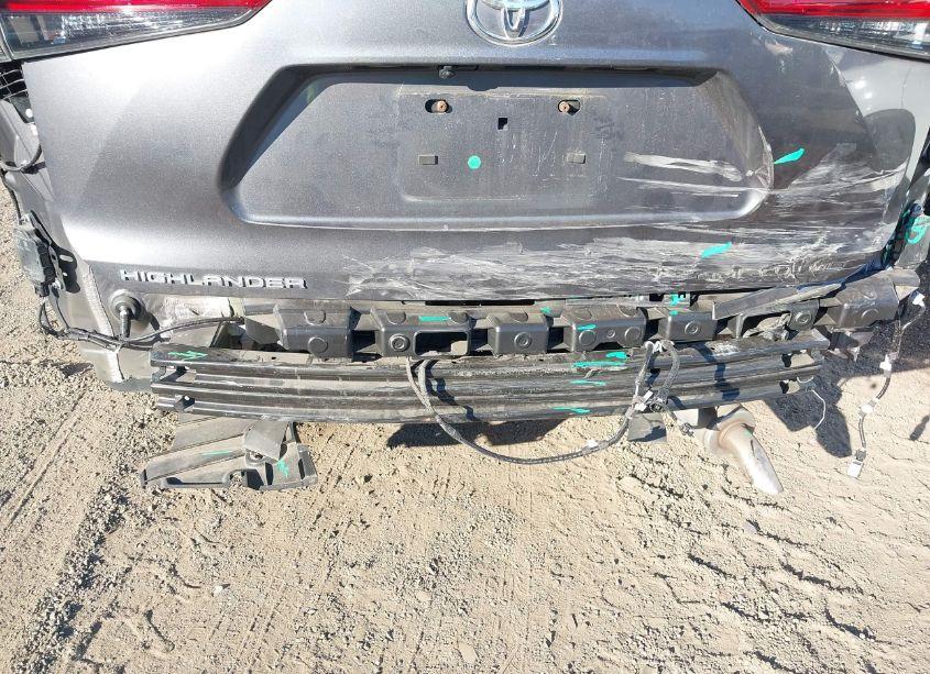 Photo 19 of 2022 Toyota Highlander LIMITED (VIN 5TDDZRBH1NS563822)