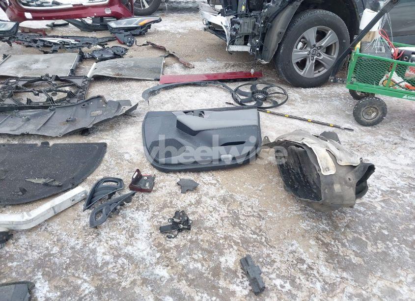 Photo 18 of 2021 Toyota Highlander LIMITED (VIN 5TDDZRBH2MS131514)