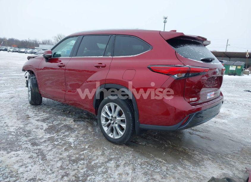 Photo 3 of 2021 Toyota Highlander LIMITED (VIN 5TDDZRBH2MS131514)