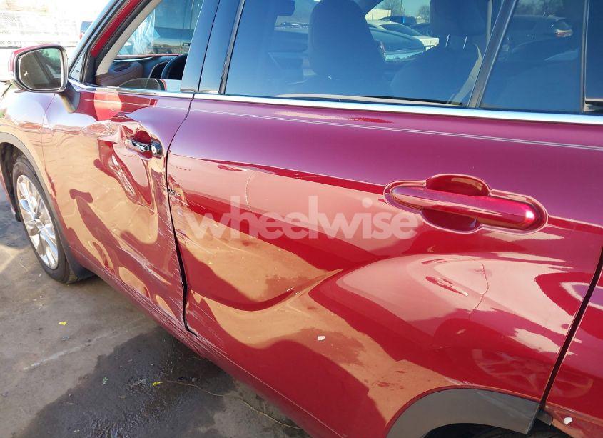 Photo 19 of 2022 Toyota Highlander LIMITED (VIN 5TDDZRBH3NS181159)