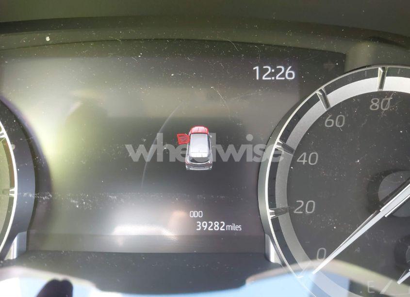 Photo 7 of 2022 Toyota Highlander LIMITED (VIN 5TDDZRBH3NS235771)