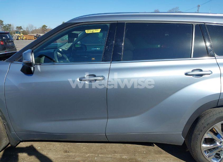 Photo 15 of 2020 Toyota Highlander LIMITED (VIN 5TDDZRBH4LS036662)