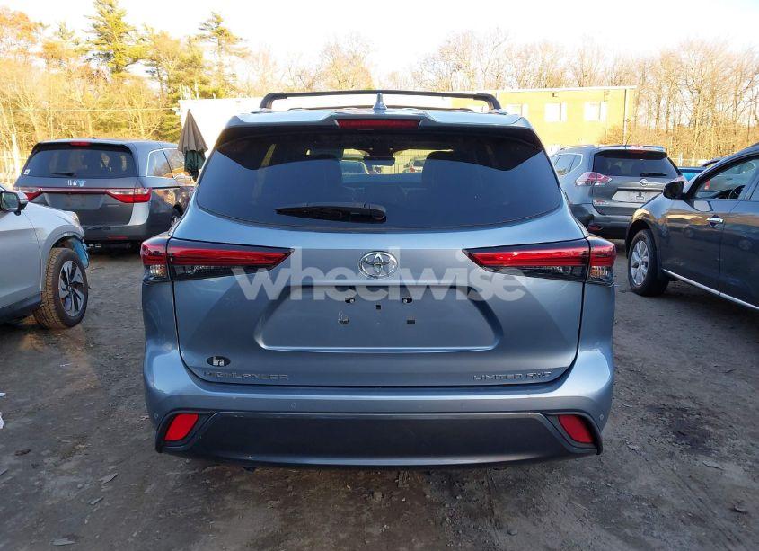 Photo 15 of 2022 Toyota Highlander LIMITED (VIN 5TDDZRBH4NS203847)