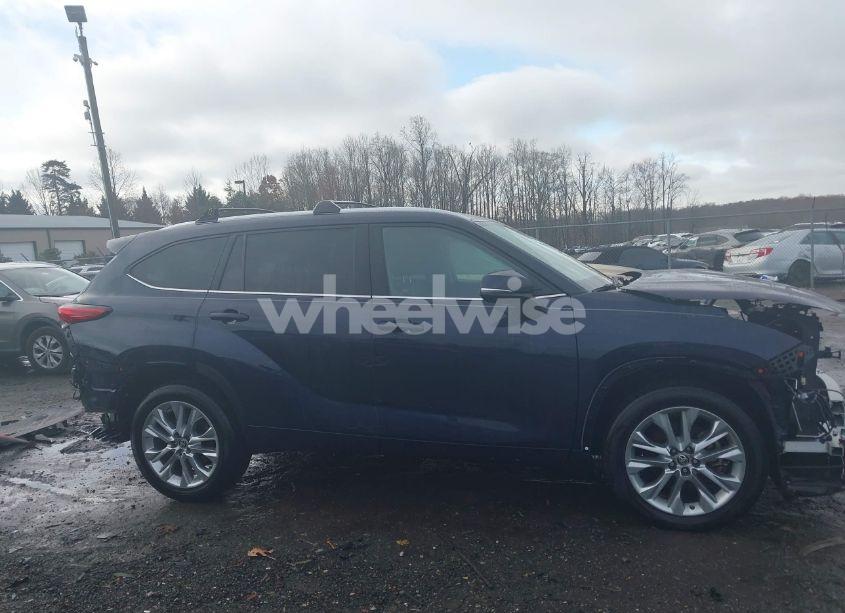 Photo 14 of 2020 Toyota Highlander LIMITED (VIN 5TDDZRBH5LS030417)