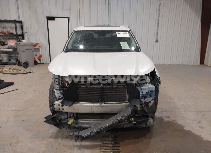 Photo 13 of 2022 Toyota Highlander LIMITED (VIN 5TDDZRBH5NS161253)