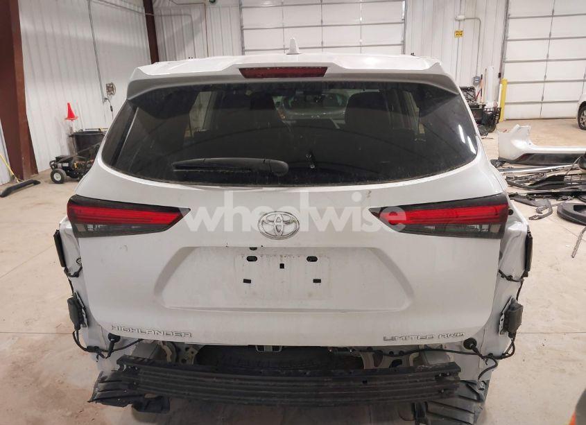 Photo 17 of 2022 Toyota Highlander LIMITED (VIN 5TDDZRBH5NS161253)