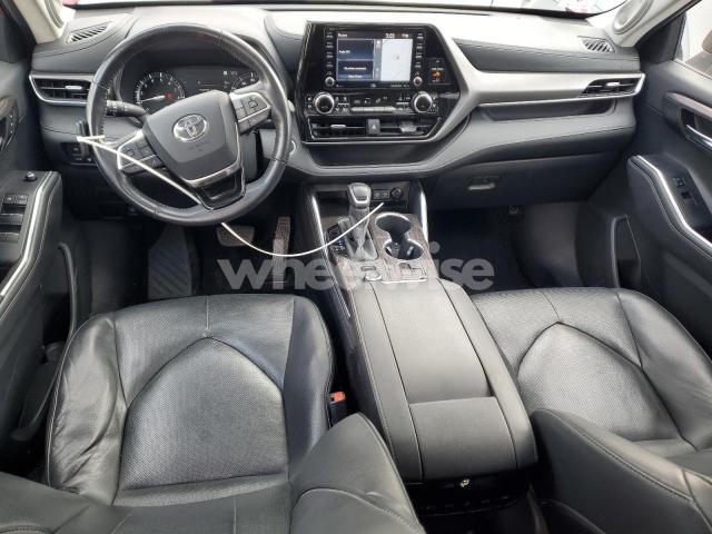 Photo 3 of 2020 TOYOTA HIGHLANDER LIMITED N/A (VIN 5TDDZRBH6LS028658)