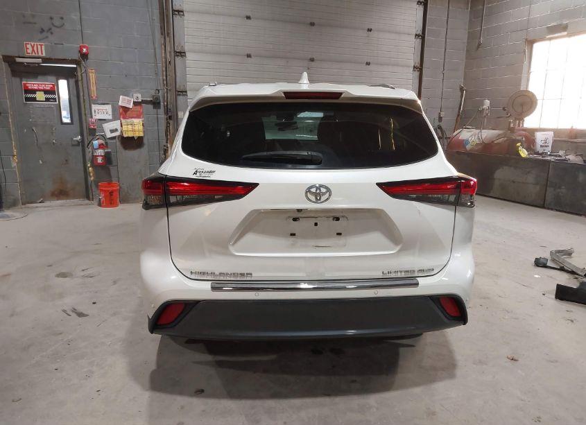 Photo 17 of 2020 Toyota Highlander LIMITED (VIN 5TDDZRBH6LS034959)