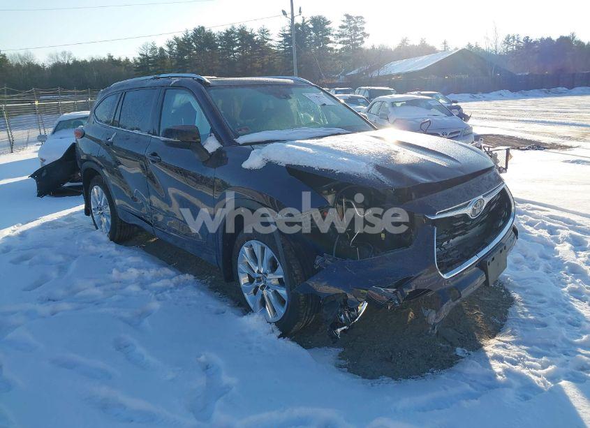 2021 Toyota Highlander LIMITED (VIN 5TDDZRBH6MS550871) main photo