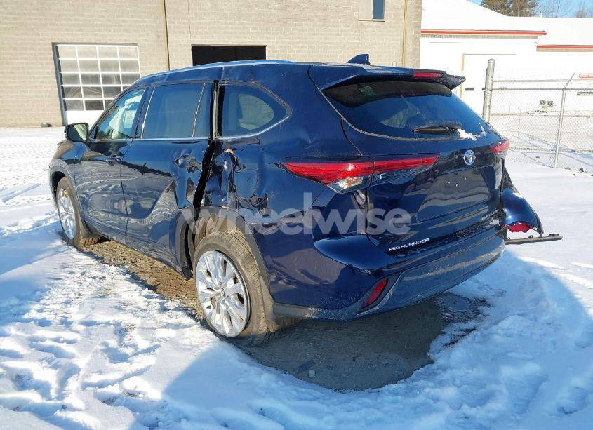 Photo 3 of 2021 Toyota Highlander LIMITED (VIN 5TDDZRBH6MS550871)