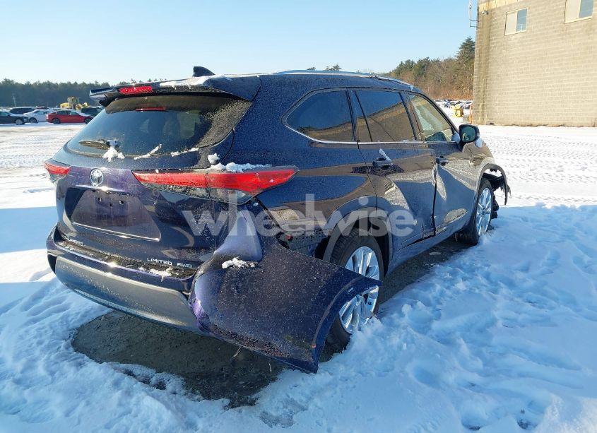 Photo 4 of 2021 Toyota Highlander LIMITED (VIN 5TDDZRBH6MS550871)