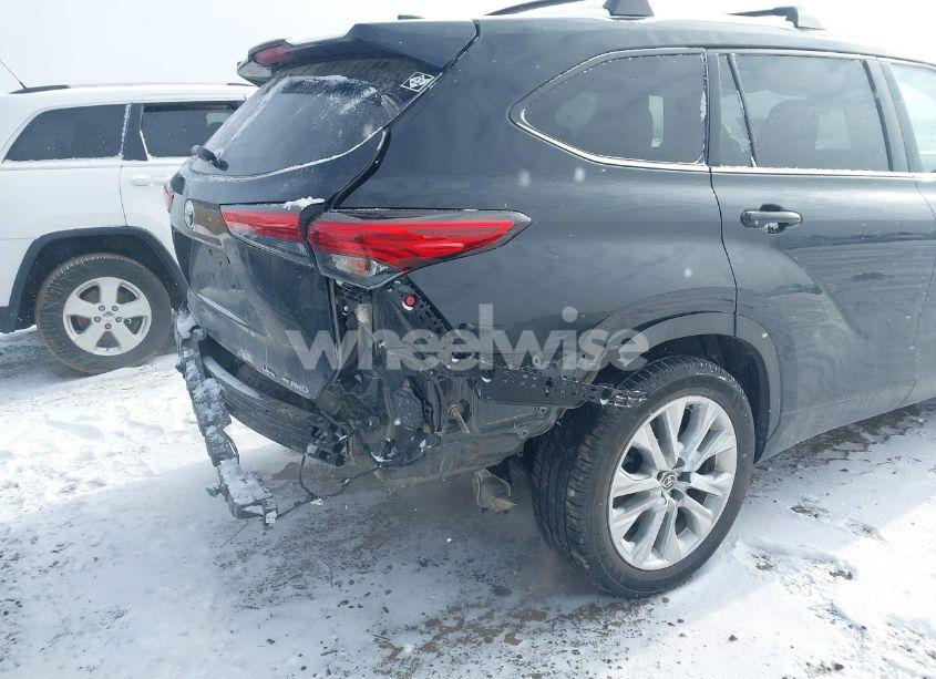 Photo 6 of 2020 Toyota Highlander LIMITED (VIN 5TDDZRBH7LS015210)