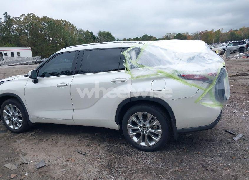 Photo 14 of 2020 Toyota Highlander LIMITED (VIN 5TDDZRBH8LS045526)