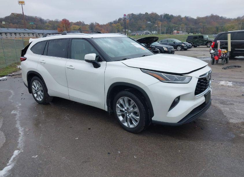 2021 Toyota Highlander LIMITED (VIN 5TDDZRBHXMS530798) main photo