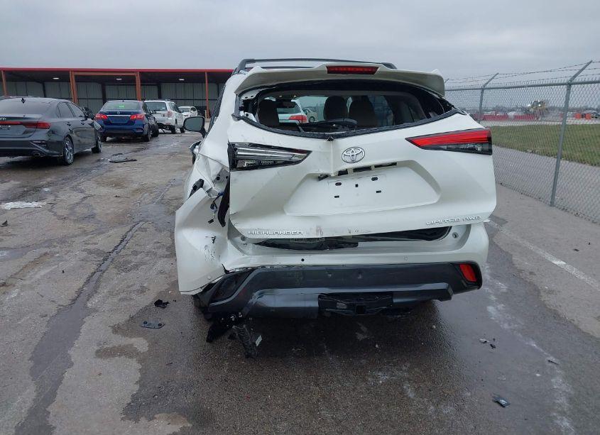 Photo 6 of 2021 Toyota Highlander LIMITED (VIN 5TDDZRBHXMS530798)