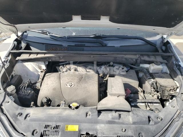 Photo 7 of 2017 TOYOTA HIGHLANDER LIMITED (VIN 5TDDZRFH0HS369233)