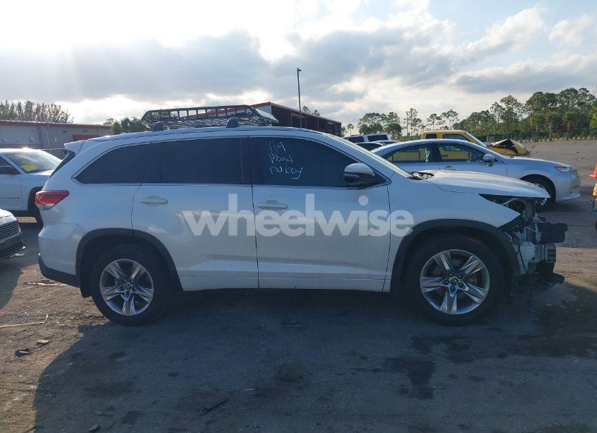 Photo 13 of 2017 Toyota Highlander LIMITED (VIN 5TDDZRFH0HS420293)