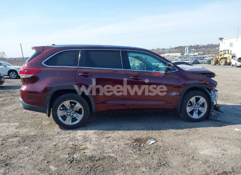 Photo 12 of 2018 Toyota Highlander LIMITED (VIN 5TDDZRFH0JS848810)