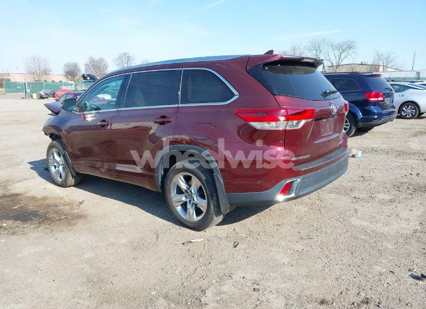 Photo 3 of 2018 Toyota Highlander LIMITED (VIN 5TDDZRFH0JS848810)