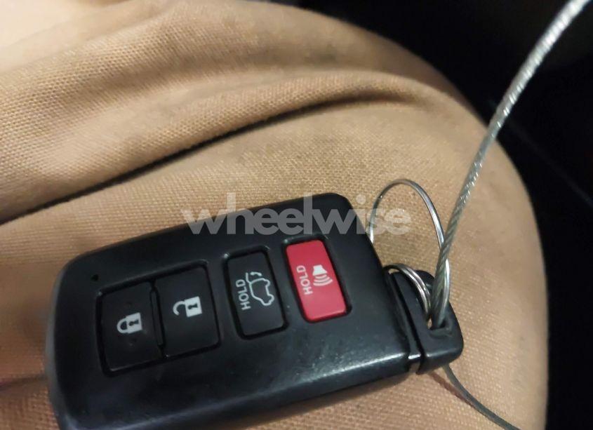 Photo 11 of 2019 Toyota Highlander LIMITED (VIN 5TDDZRFH0KS721380)