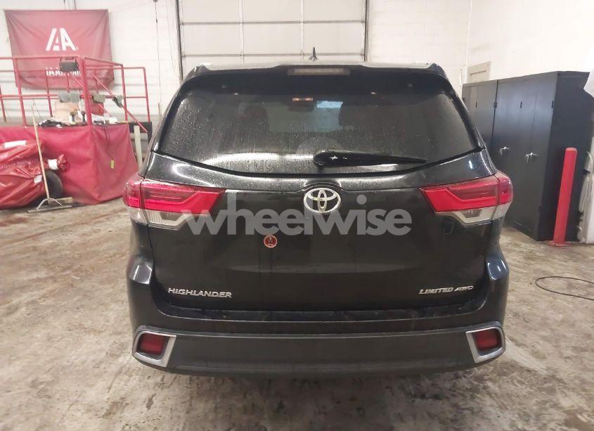 Photo 17 of 2019 Toyota Highlander LIMITED (VIN 5TDDZRFH0KS721380)