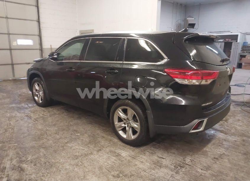Photo 3 of 2019 Toyota Highlander LIMITED (VIN 5TDDZRFH0KS721380)