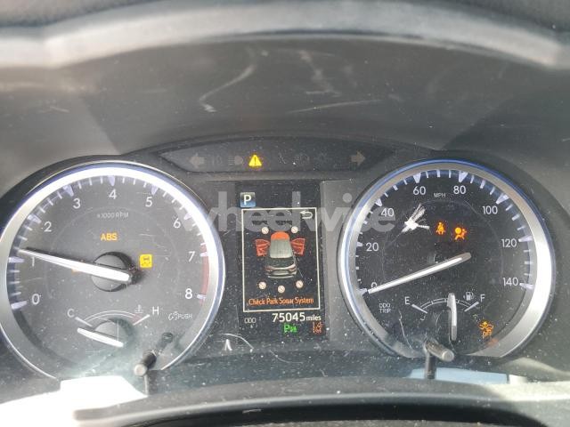 Photo 6 of 2019 TOYOTA HIGHLANDER LIMITED (VIN 5TDDZRFH0KS949024)