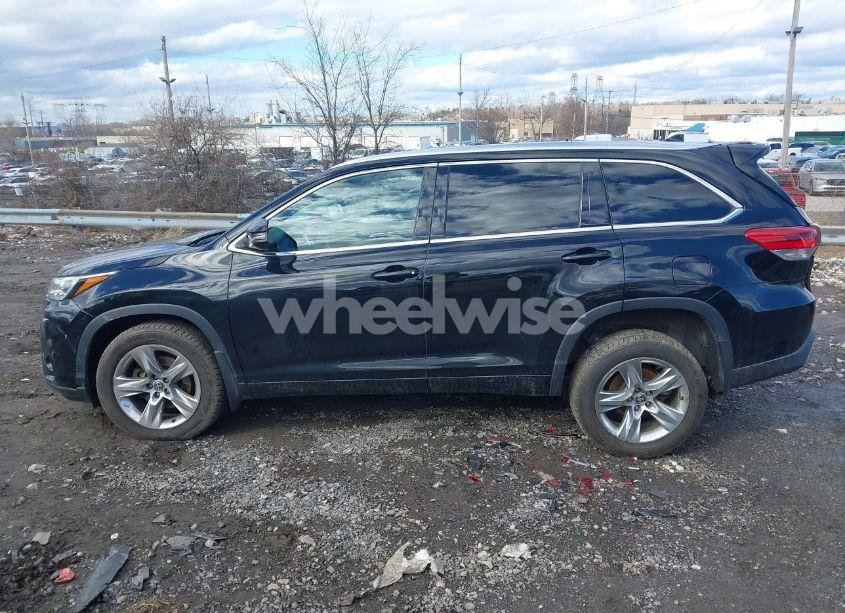 Photo 14 of 2017 Toyota Highlander LIMITED (VIN 5TDDZRFH1HS448121)