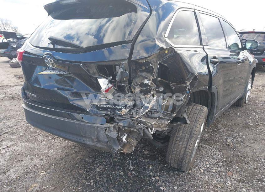 Photo 6 of 2017 Toyota Highlander LIMITED (VIN 5TDDZRFH1HS448121)