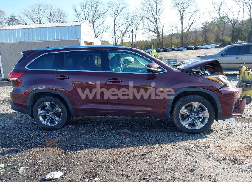 Photo 14 of 2019 Toyota Highlander LIMITED PLATINUM (VIN 5TDDZRFH1KS732243)