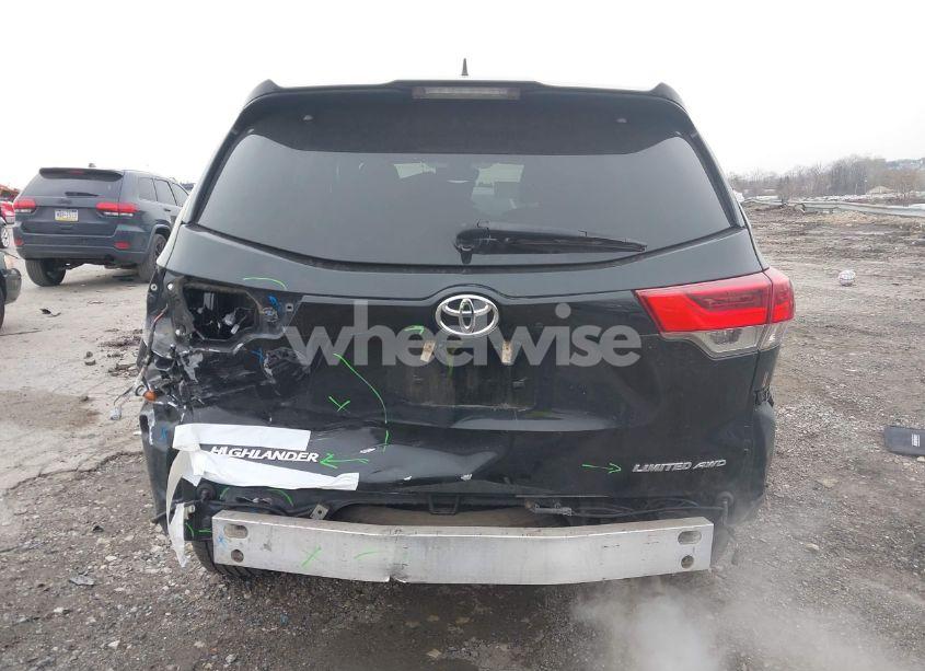 Photo 6 of 2017 Toyota Highlander LIMITED (VIN 5TDDZRFH2HS376104)