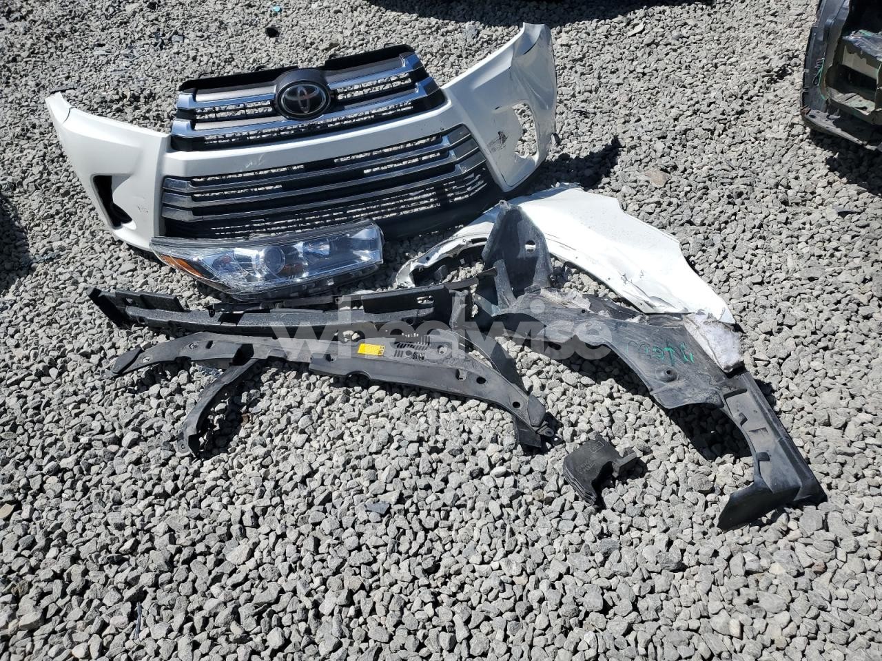 Photo 12 of 2017 TOYOTA HIGHLANDER LIMITED (VIN 5TDDZRFH2HS425169)