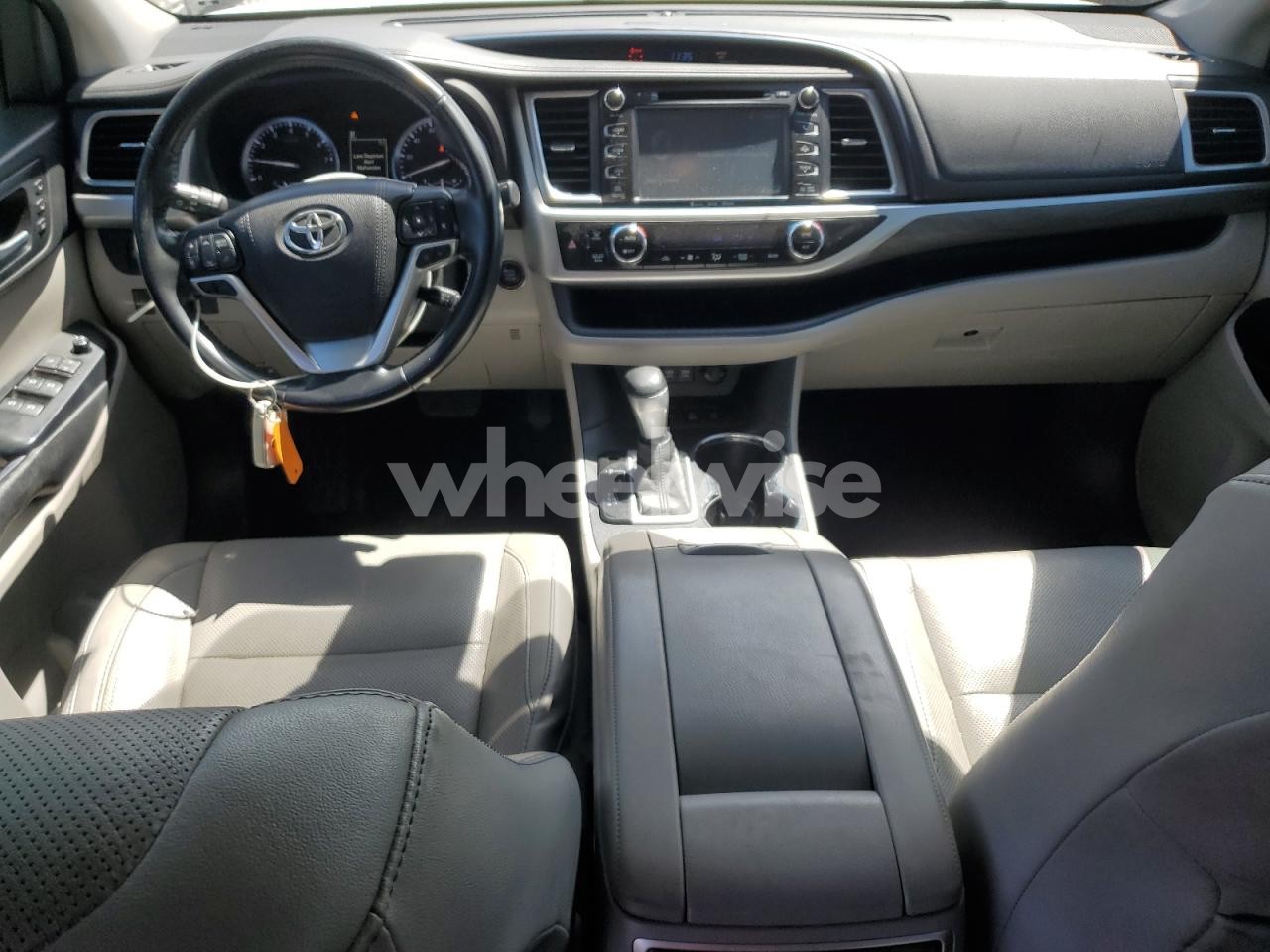 Photo 8 of 2017 TOYOTA HIGHLANDER LIMITED (VIN 5TDDZRFH2HS425169)