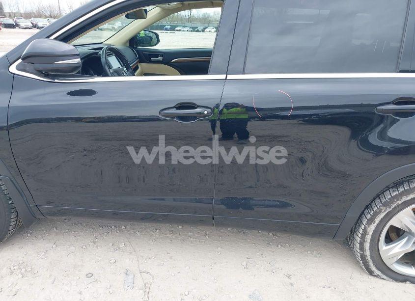 Photo 14 of 2018 Toyota Highlander LIMITED (VIN 5TDDZRFH2JS499911)