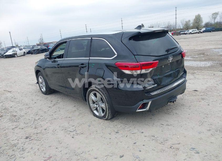 Photo 3 of 2018 Toyota Highlander LIMITED (VIN 5TDDZRFH2JS499911)