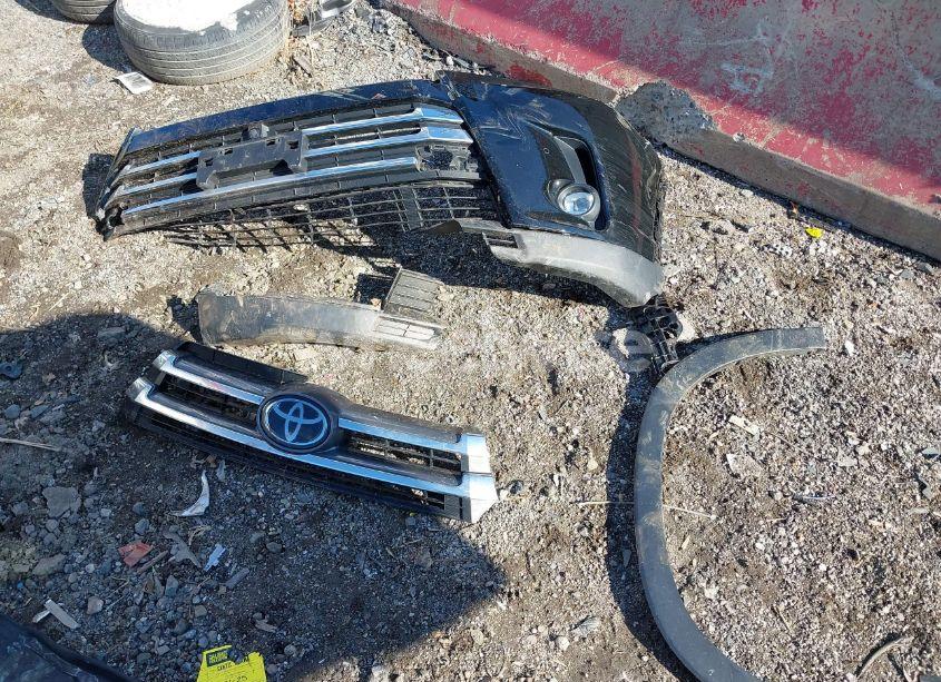 Photo 12 of 2019 Toyota Highlander LIMITED PLATINUM (VIN 5TDDZRFH2KS952944)