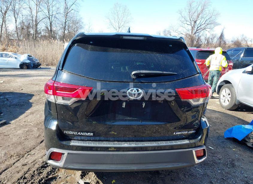 Photo 17 of 2019 Toyota Highlander LIMITED PLATINUM (VIN 5TDDZRFH2KS952944)
