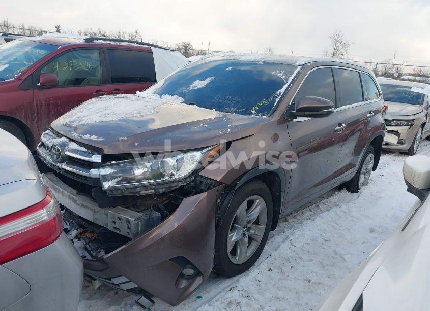 Photo 2 of 2017 Toyota Highlander LIMITED (VIN 5TDDZRFH3HS395812)