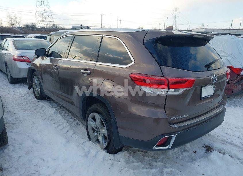 Photo 3 of 2017 Toyota Highlander LIMITED (VIN 5TDDZRFH3HS395812)