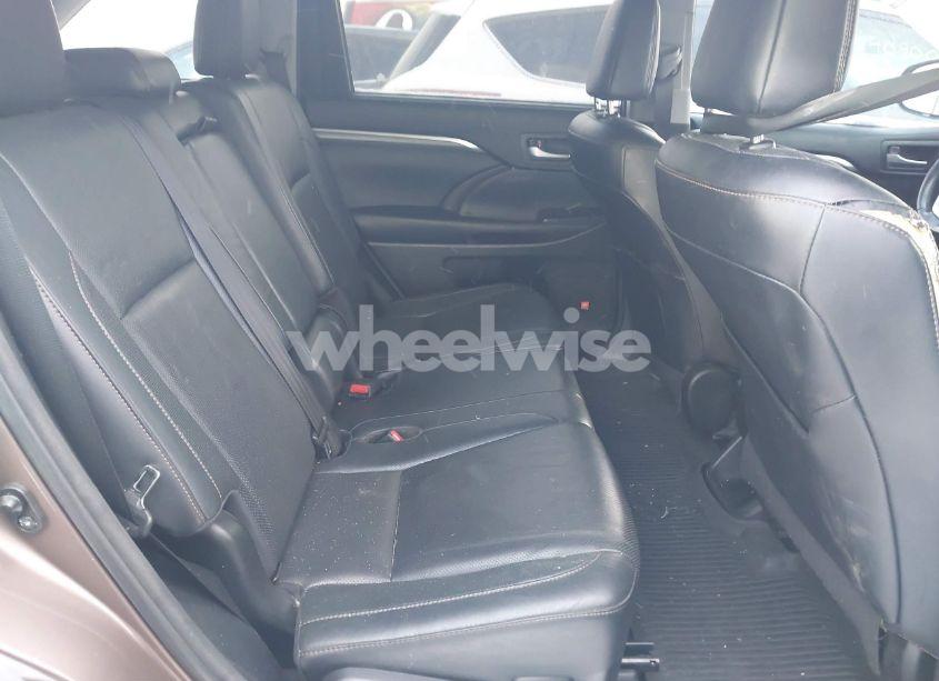 Photo 8 of 2017 Toyota Highlander LIMITED (VIN 5TDDZRFH3HS395812)