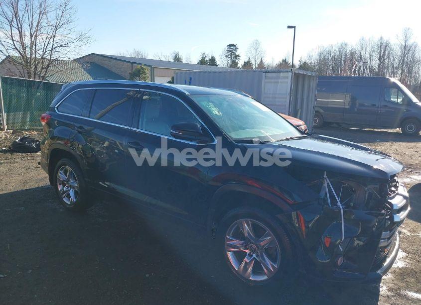 2018 Toyota Highlander LIMITED (VIN 5TDDZRFH3JS869473) main photo