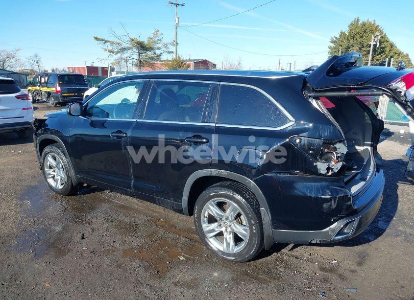 Photo 3 of 2018 Toyota Highlander LIMITED (VIN 5TDDZRFH3JS869473)