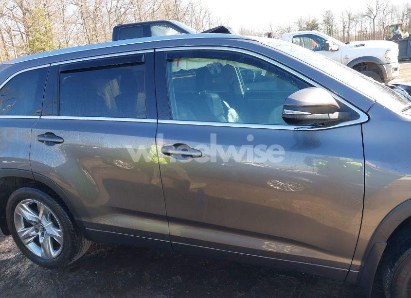 Photo 13 of 2018 Toyota Highlander LIMITED (VIN 5TDDZRFH3JS874463)