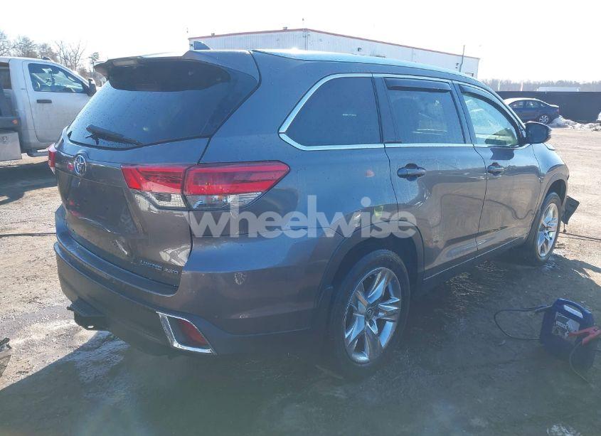 Photo 4 of 2018 Toyota Highlander LIMITED (VIN 5TDDZRFH3JS874463)