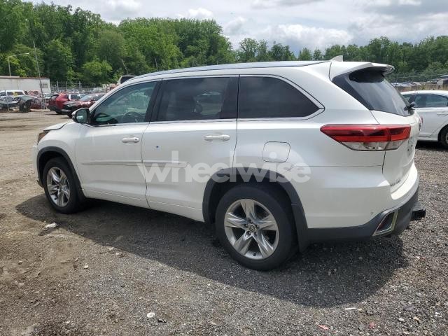 Photo 11 of 2019 TOYOTA HIGHLANDER LIMITED (VIN 5TDDZRFH3KS743258)